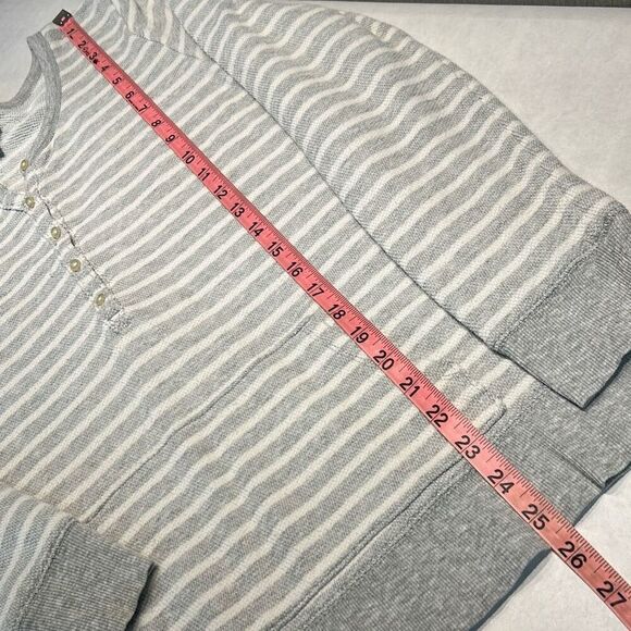 aerie Knit Henley Top Shirt Pullover Gray White Stripe Sz L Long Sleeve Pocket - Picture 9 of 10